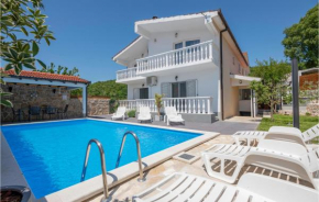 Amazing home in Glavina Donja with 5 Bedrooms
